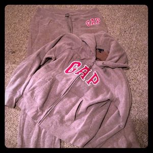 Gap sweatshirt and sweatpants
